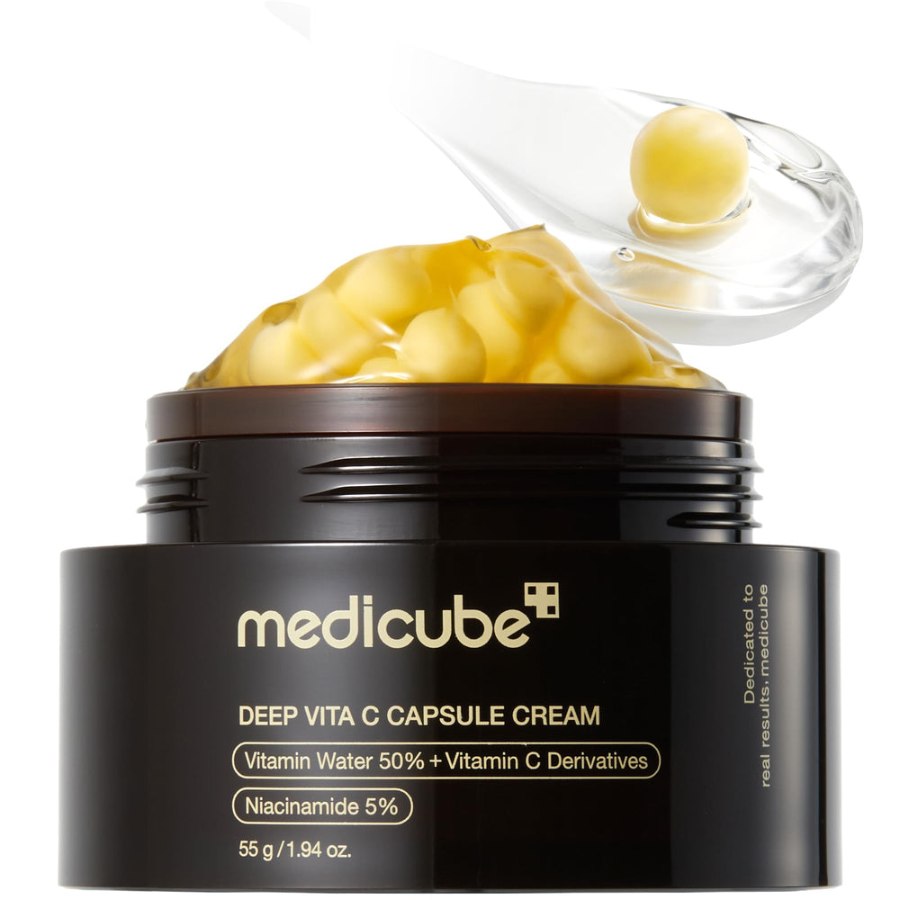 medicube frasco frontal mostrando cápsulas y gel para luminosidad
