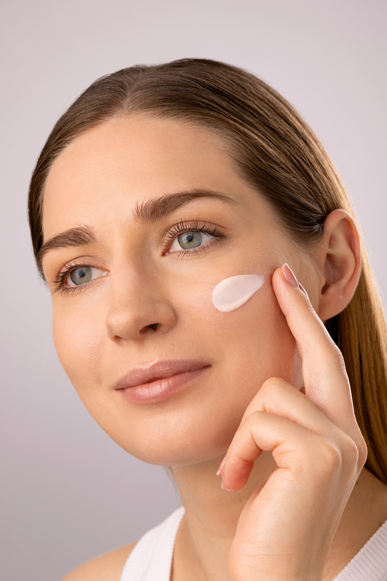 Medik8 Crystal Retinal aplicado en rutina nocturna aportando confort