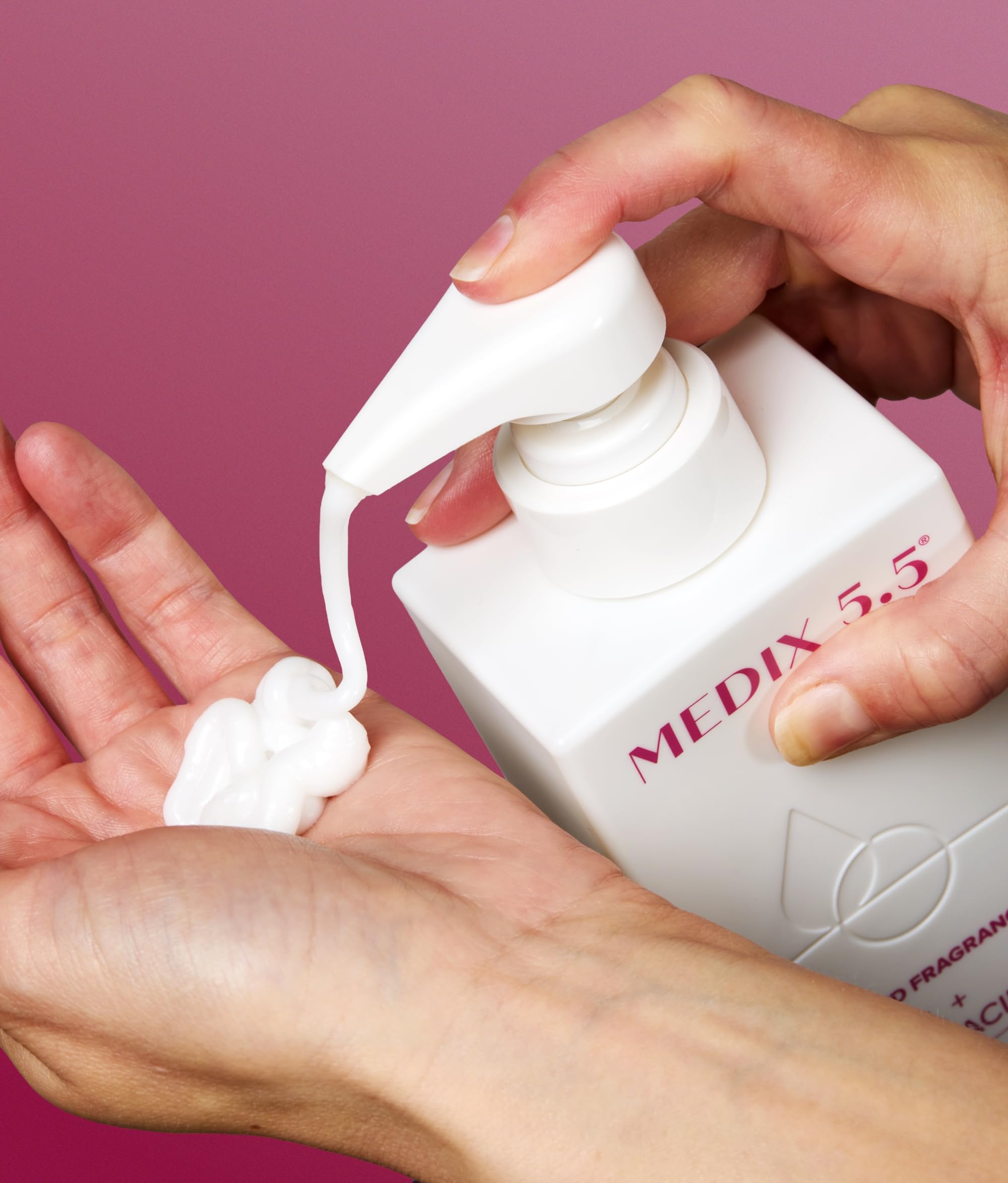 Medix 5.5 detalle de manteca de karité nutriente y emoliente