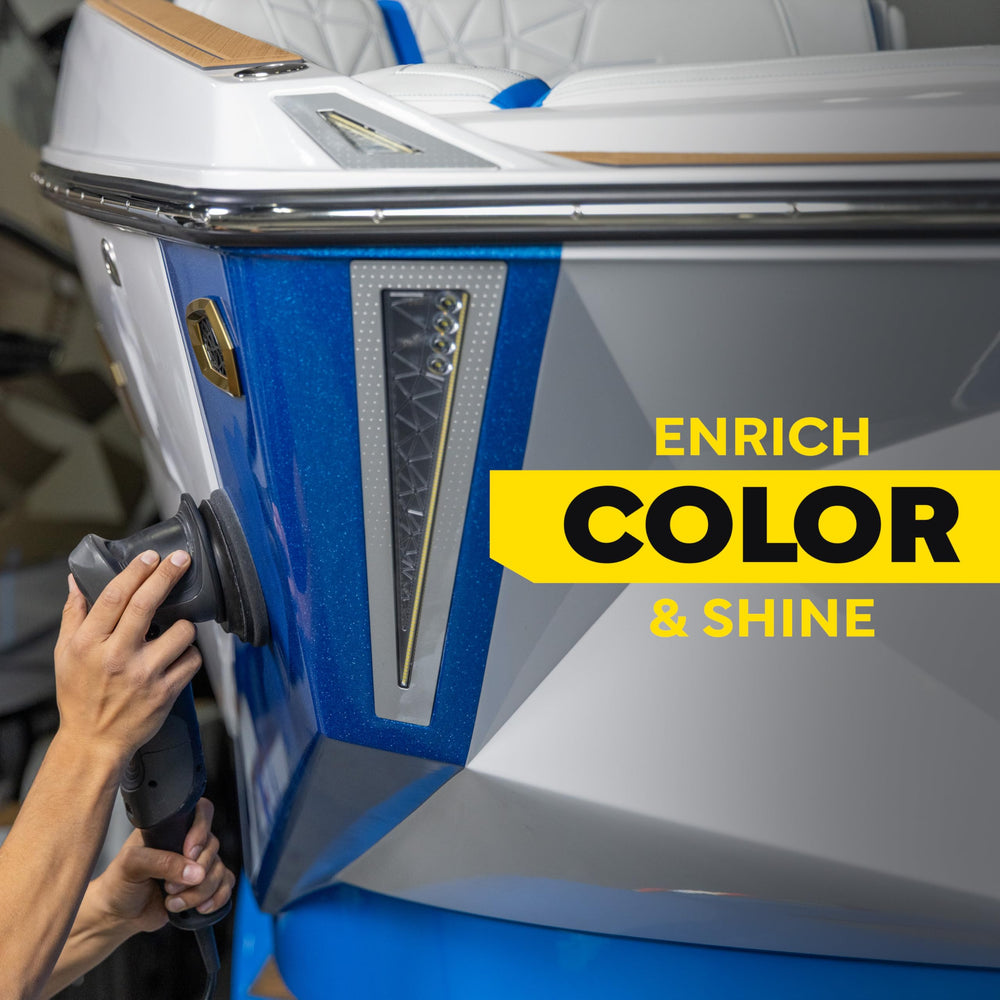 Meguiar's antes y después en gel coat demostrando mejora de color