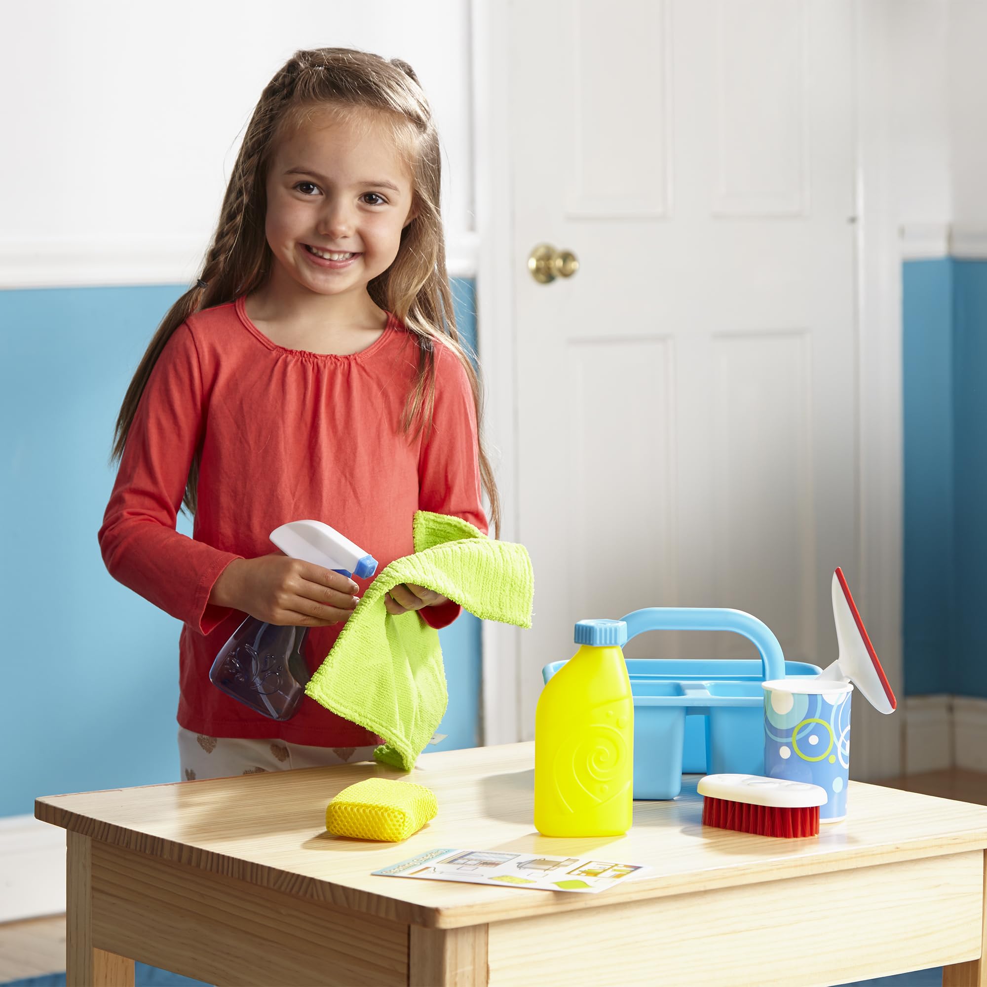 Melissa & Doug set en uso en la bañera fomentando juego sensorial