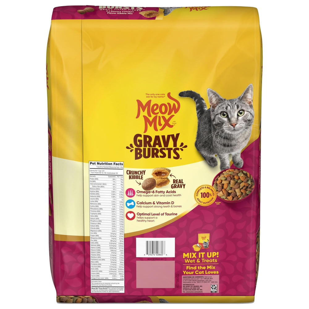 Meow Mix en cocina mostrando uso diario y almacenamiento práctico