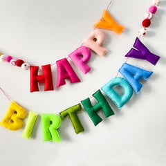 Meygajoe guirnalda frontal mostrando HAPPY BIRTHDAY y colores alegres