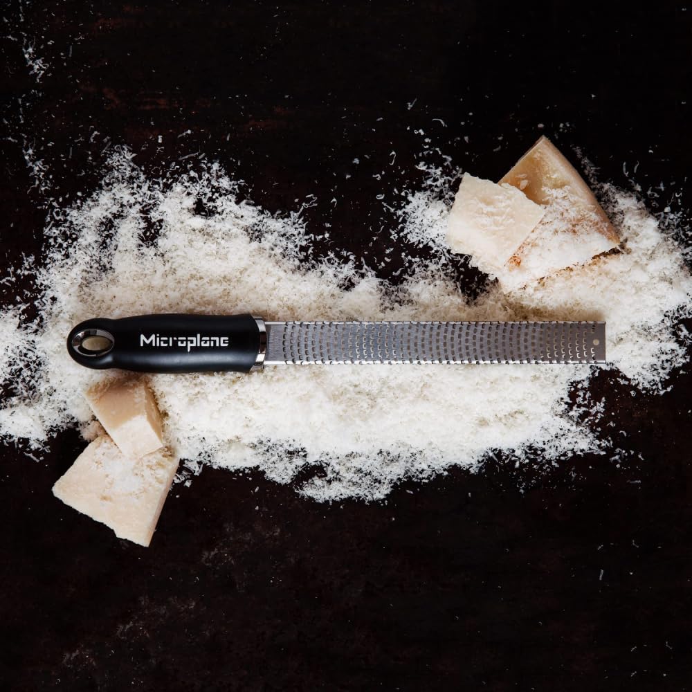 Microplane detalle del mango ergonómico ofreciendo mejor agarre