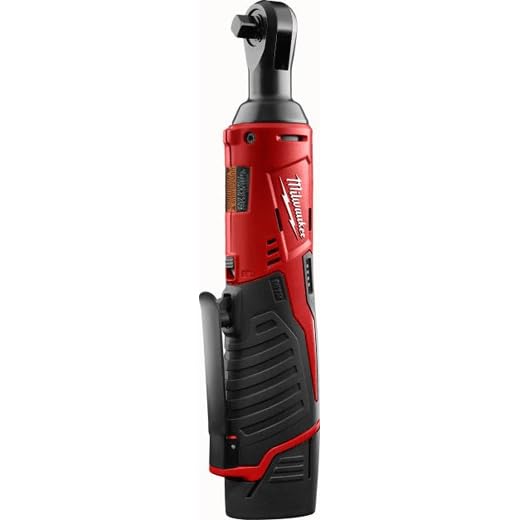 Milwaukee kit con batería M12 y cargador rápido para alta productividad
