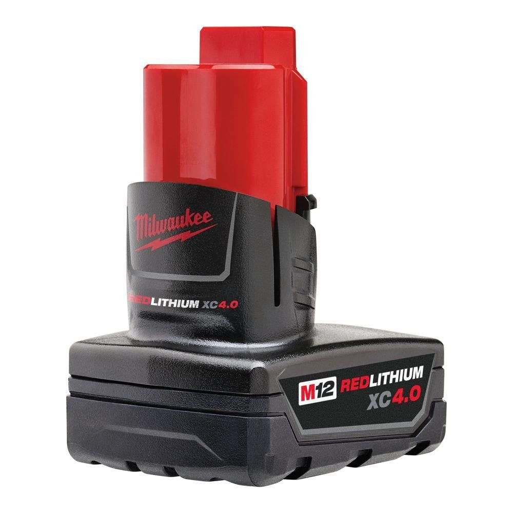 Milwaukee M12 primer plano de contactos y etiqueta con protección REDLINK