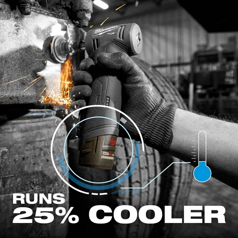 Milwaukee M12 expuesta a aceites, protección frente a contaminantes