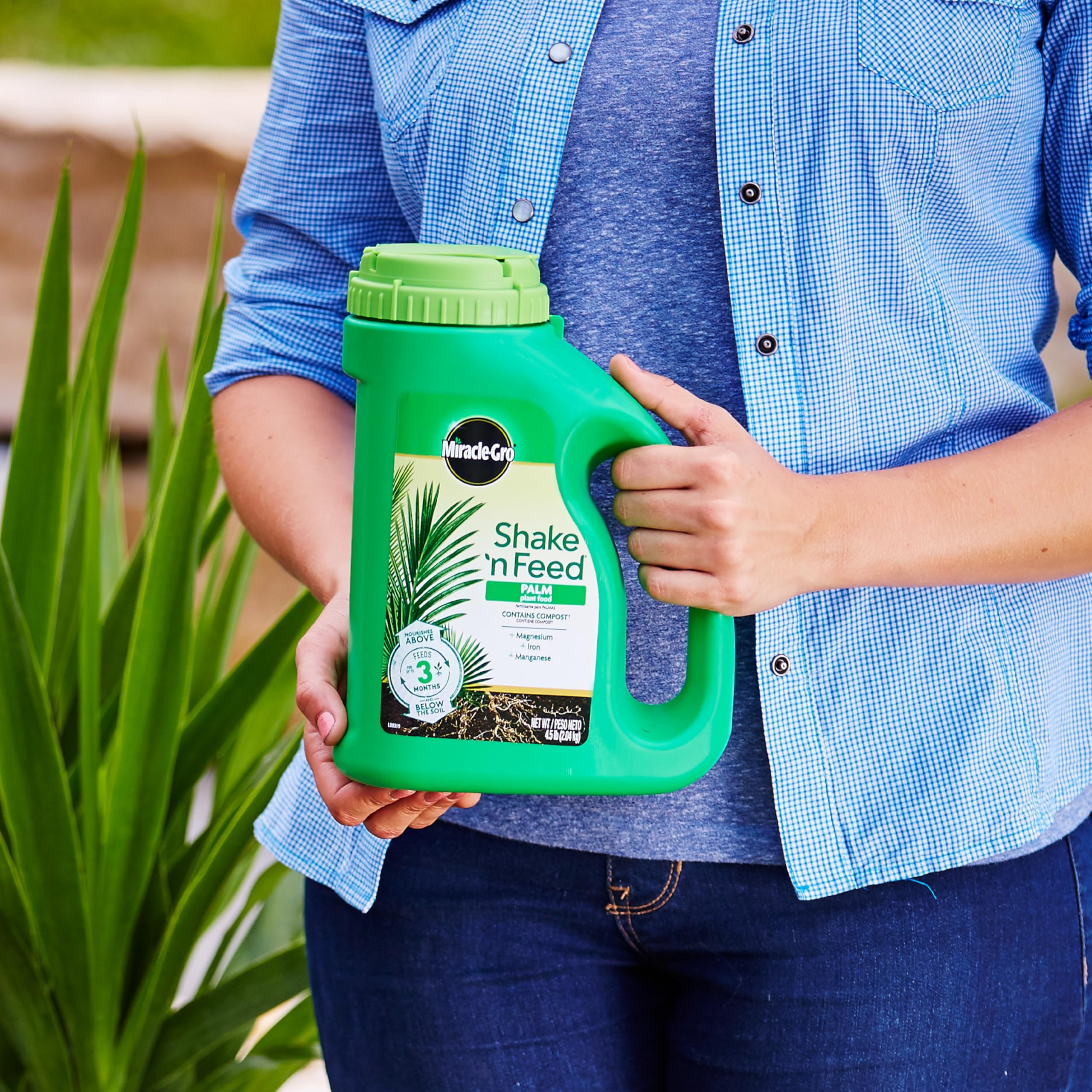 Miracle-Gro etiqueta con lista de ingredientes y pautas de aplicación claras