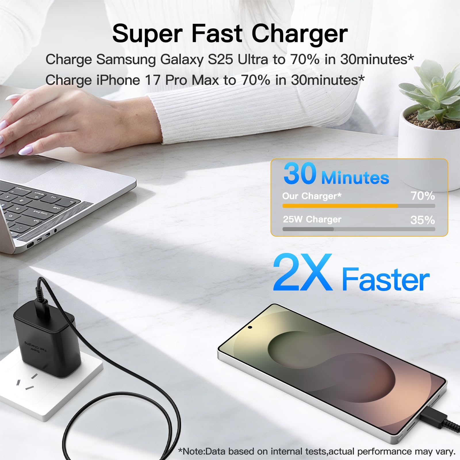 Mitesbony primer plano del conector USB-C que muestra encaje reversible y robustez