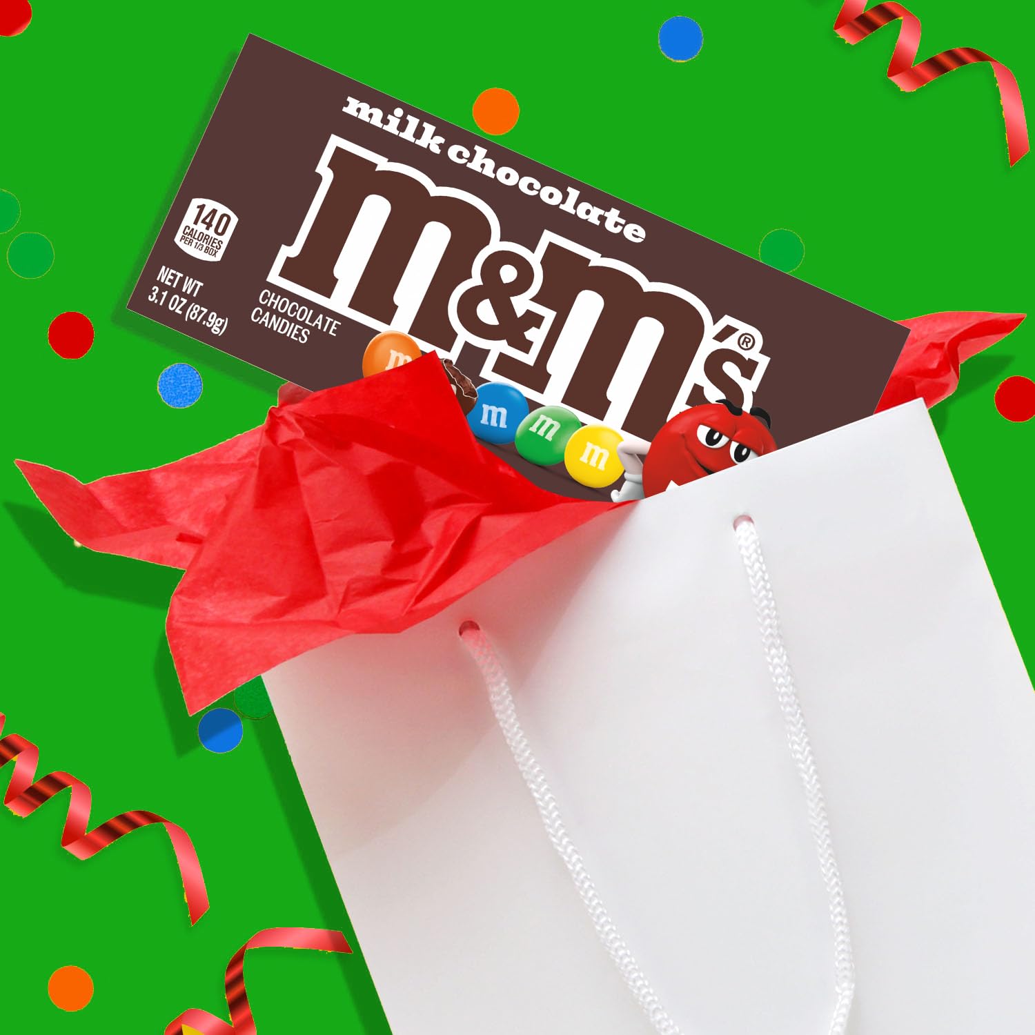 M&M'S en uso durante noche de cine en casa para snack fácil