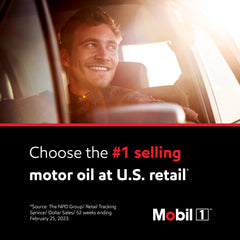 Mobil 1 botella en uso vertiendo aceite con embudo para protección del motor