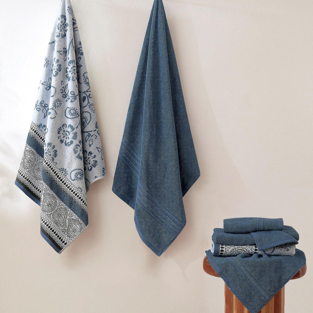 Modern Threads primer plano del jacquard Floral Trail, textura elegante y duradera