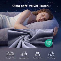 Momcozy almohada colocada detrás mientras la usuaria está sentada, soporte lumbar