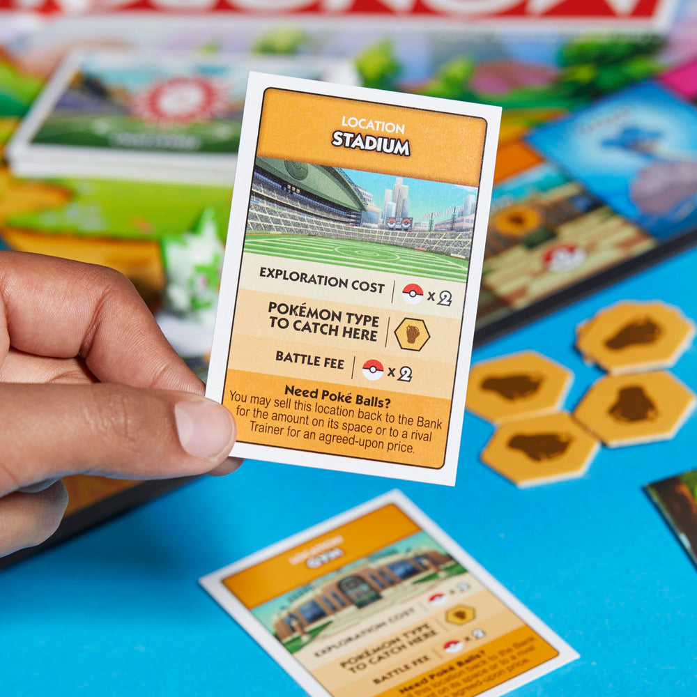 Monopoly tarjeta de Pokémon siendo capturada, beneficio: emoción al completar el rastreador