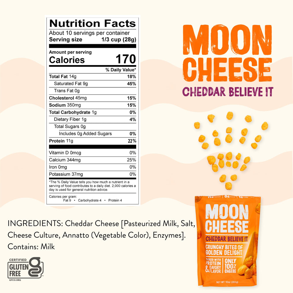 Moon Cheese trozos dispersos en superficie, muestra porciones listas para comer