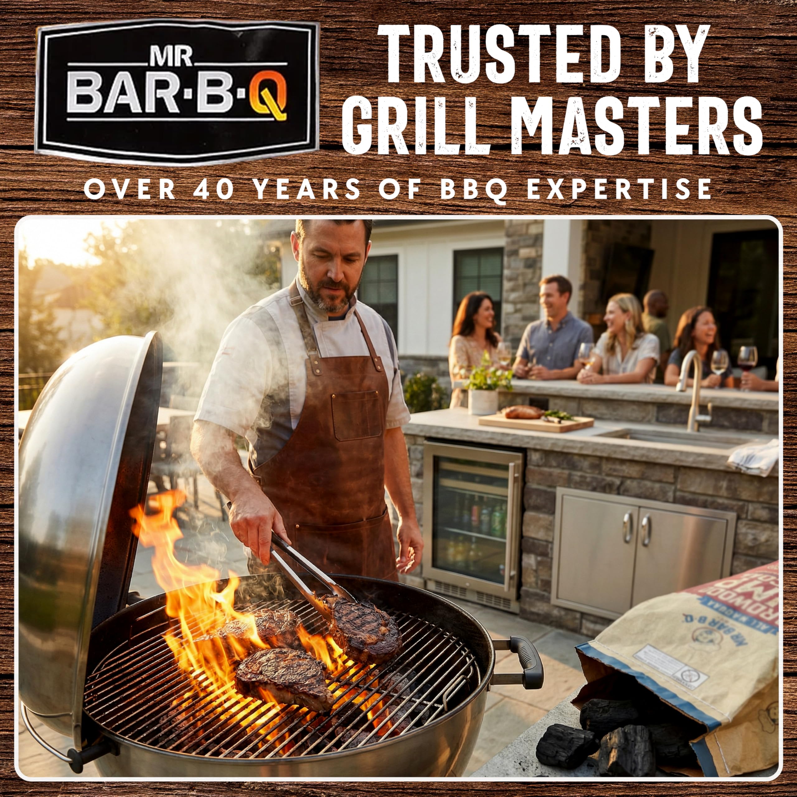 Mr. Bar-B-Q uso en kamado horneando pizza con sabor a leña