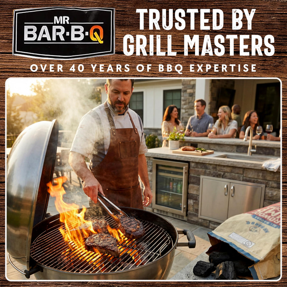 Mr. Bar-B-Q uso en kamado horneando pizza con sabor a leña