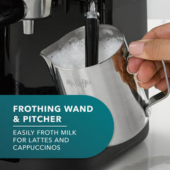 Mr. Coffee detalle del portafiltro extra grande mostrando capacidad para 4 shots, mayor rendimiento