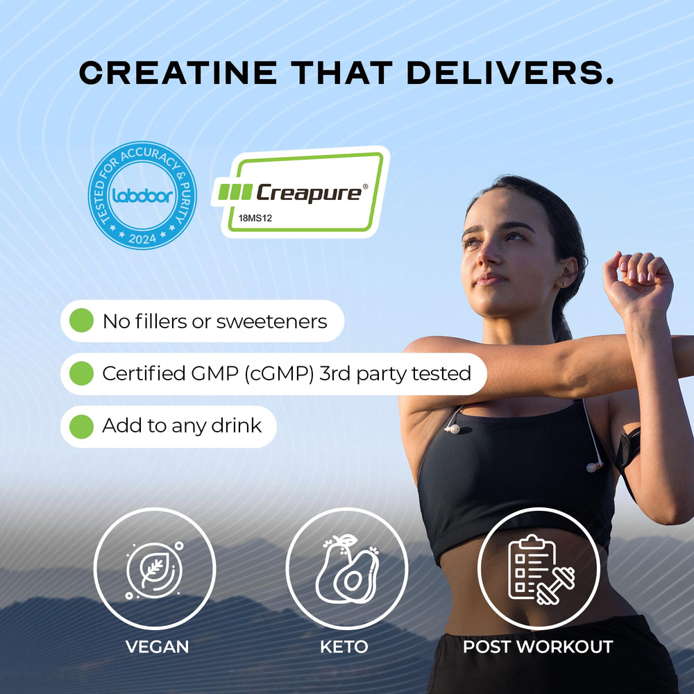 Muscle Feast envase en manos para comparar tamaño y cantidad de servicios
