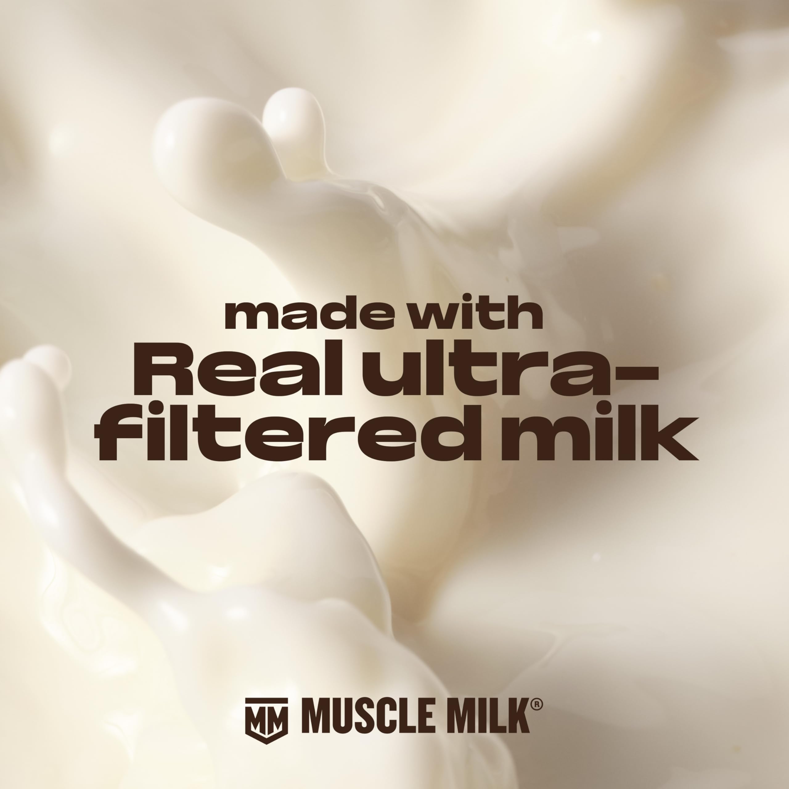 Primer plano del cartón Muscle Milk que destaca los 33 g de proteína y beneficios nutricionales