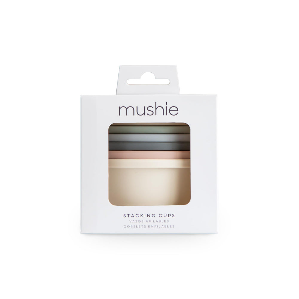 mushie en habitación infantil, ambiente calmado y estético para juego