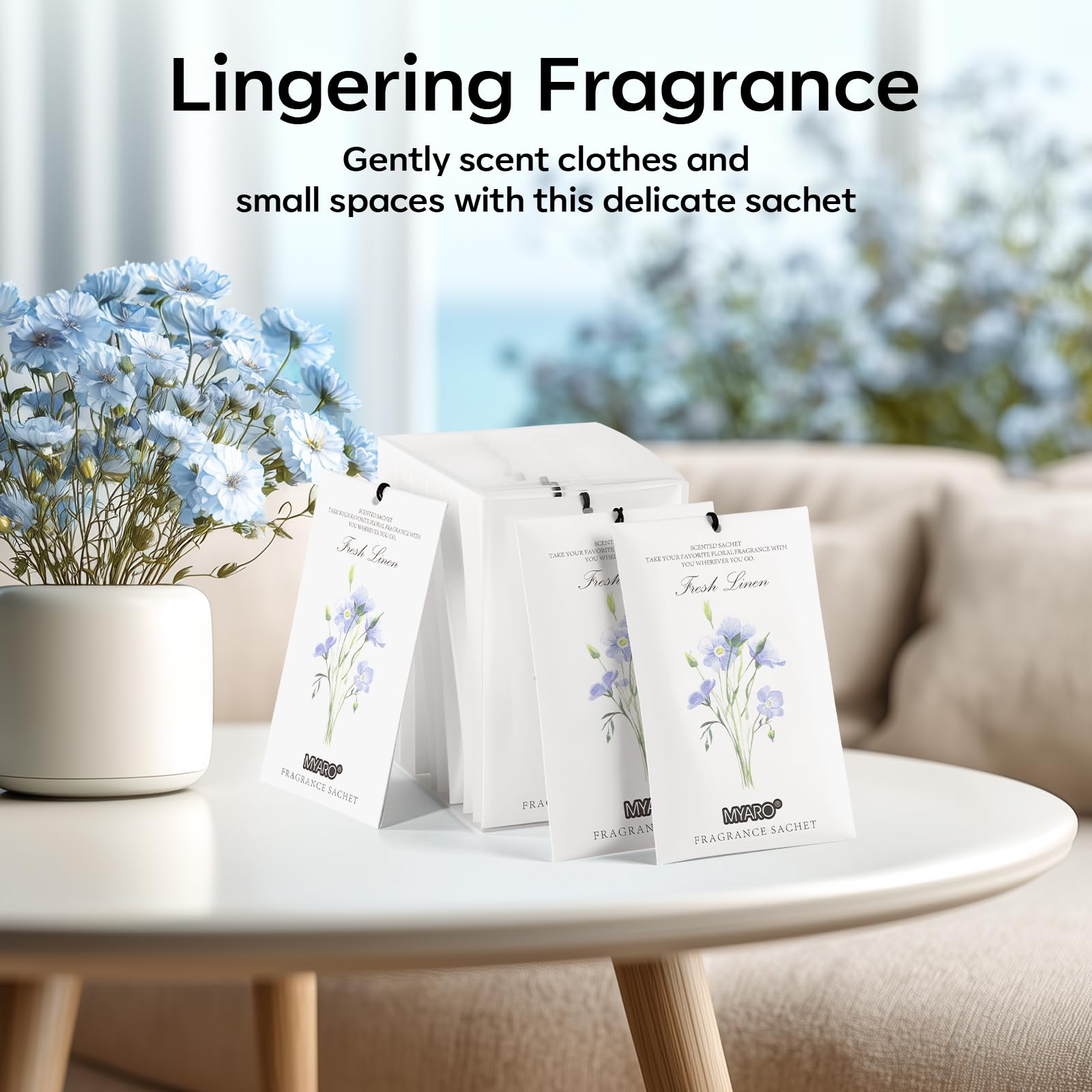 MYARO sachet junto a una regla para comparar tamaño compacto y discreto