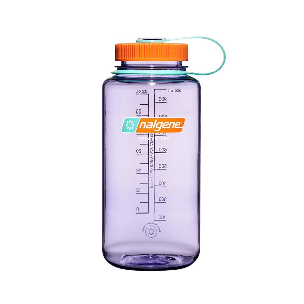 Nalgene botella amethyst vista frontal mostrando diseño resistente