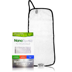 Nano Towels puliendo microondas logrando acabado uniforme y sin huellas