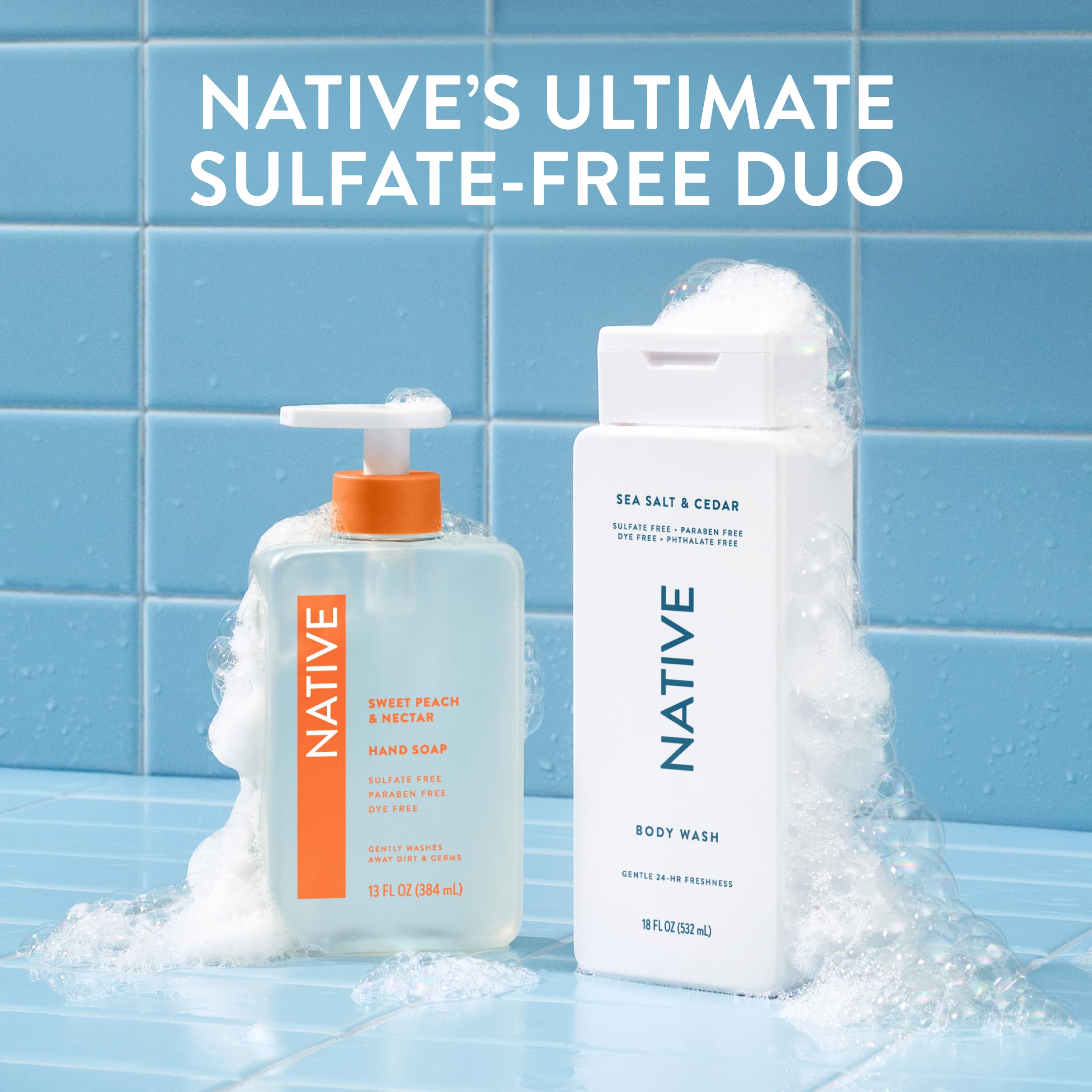 Native familia en baño usando la botella 36 oz, ideal para uso compartido