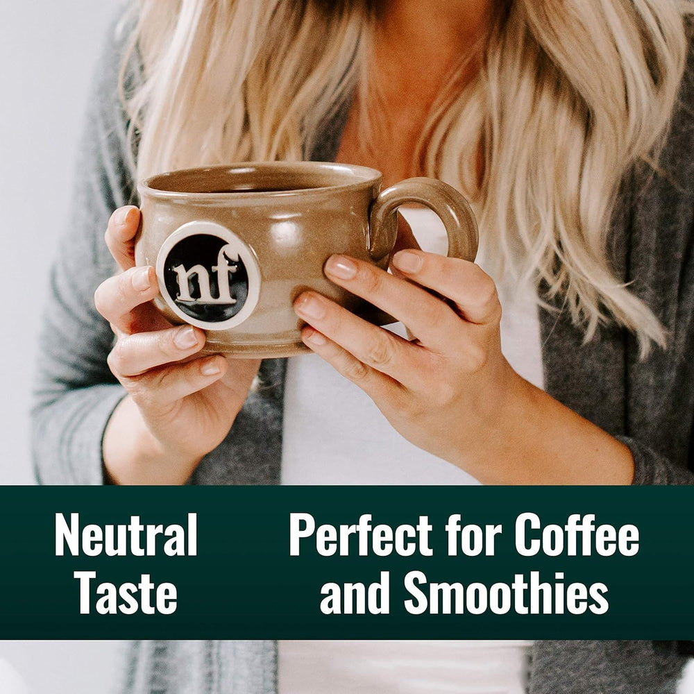 Natural Force comparativa de tamaño 32 oz junto a vaso para referencia