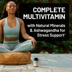 NatureWise cápsula tomada en mano para visualización de tamaño práctico