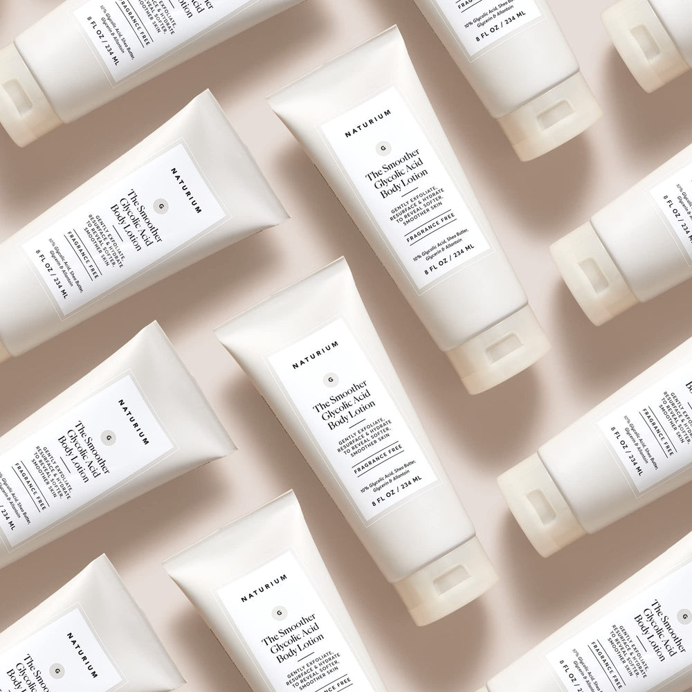 Naturium en baño estilo lifestyle transmitiendo rutina corporal relajante