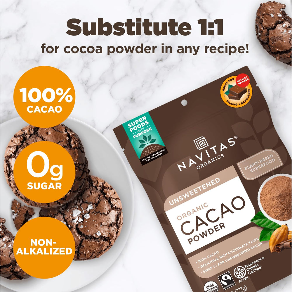 Navitas Organics cucharada mostrando textura fina y profundidad de sabor