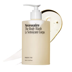 Nécessaire gel de ducha frontal mostrando envase y diseño, limpieza efectiva