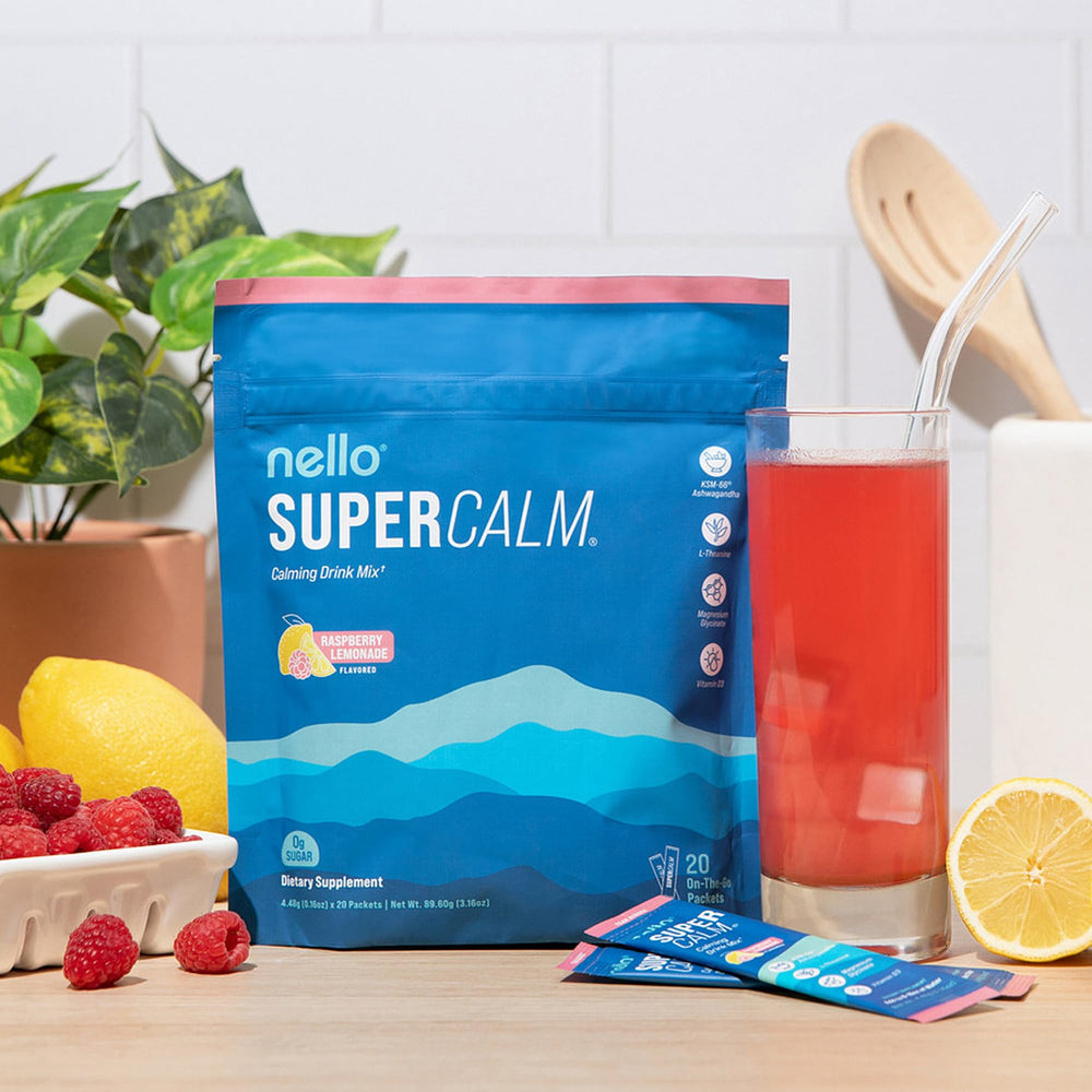 Nello SuperCalm junto a mano para comparar tamaño, práctico para viajes