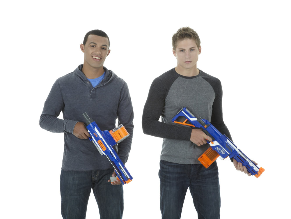 Nerf Rampage con otros clips mostrando compatibilidad con sistema N-Strike