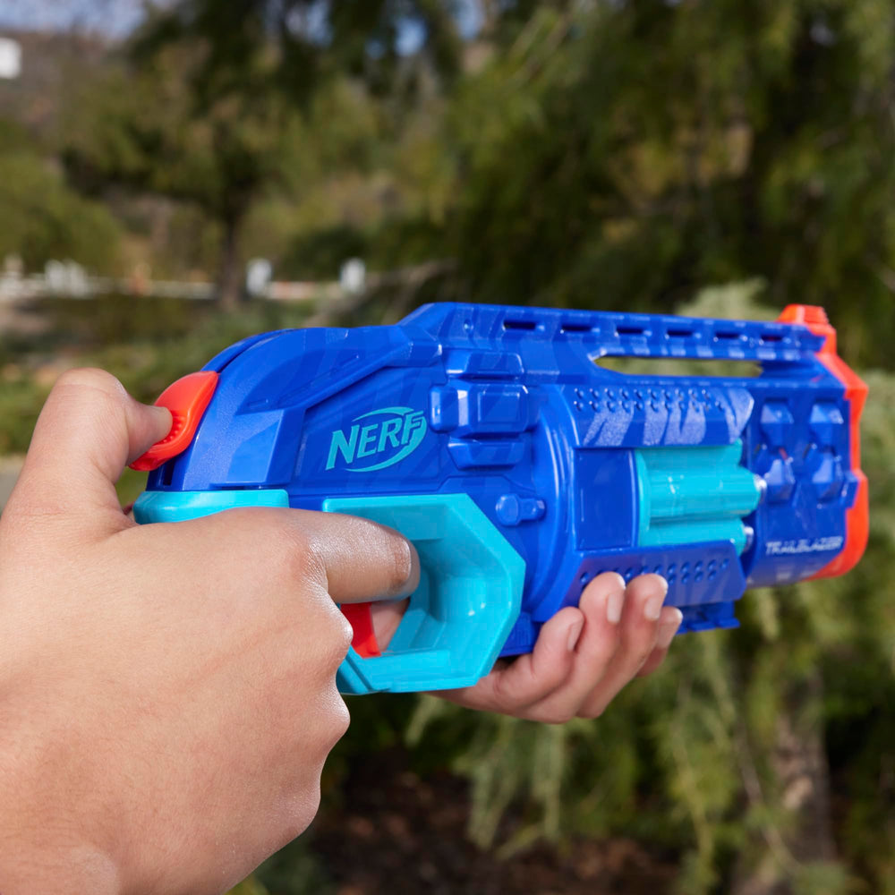 Nerf Trailblazer 16 dardos Elite incluidos para partidas continuas
