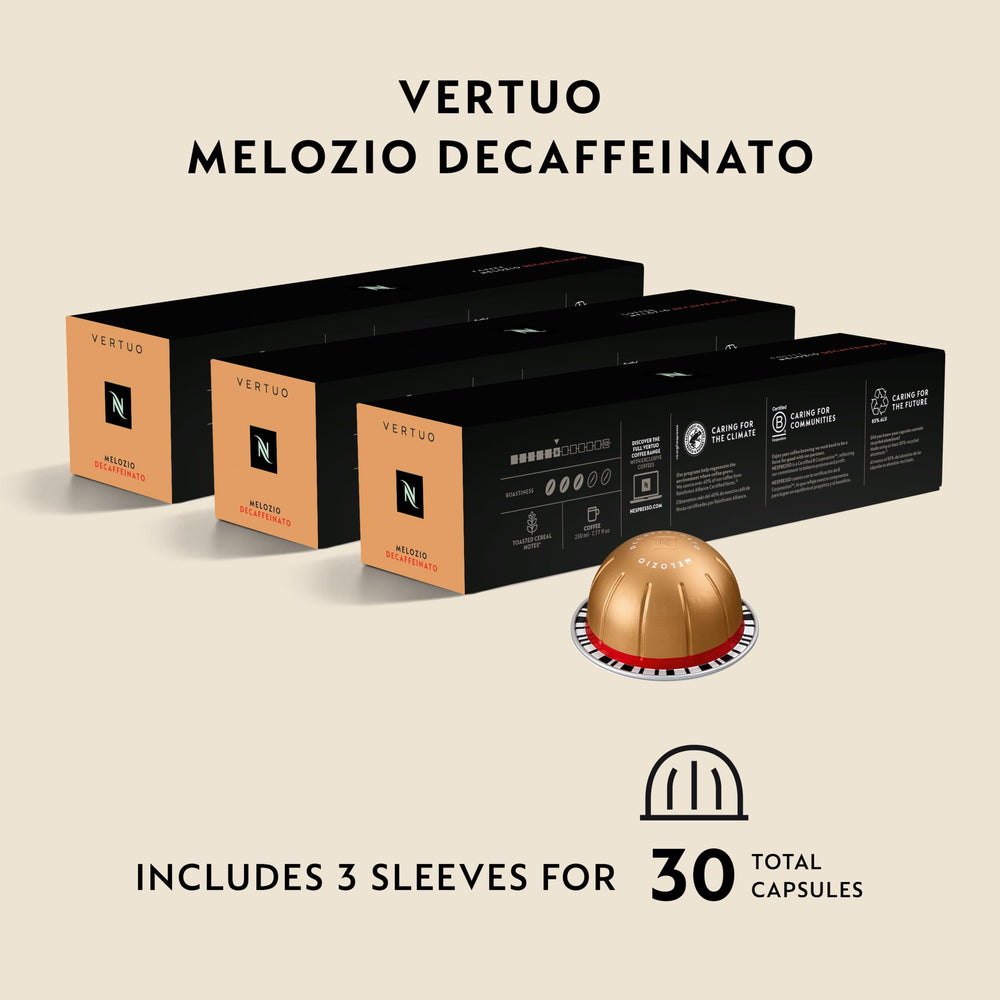 Nespresso mano sirviendo café Melozio Decaffeinato muestra tamaño taza