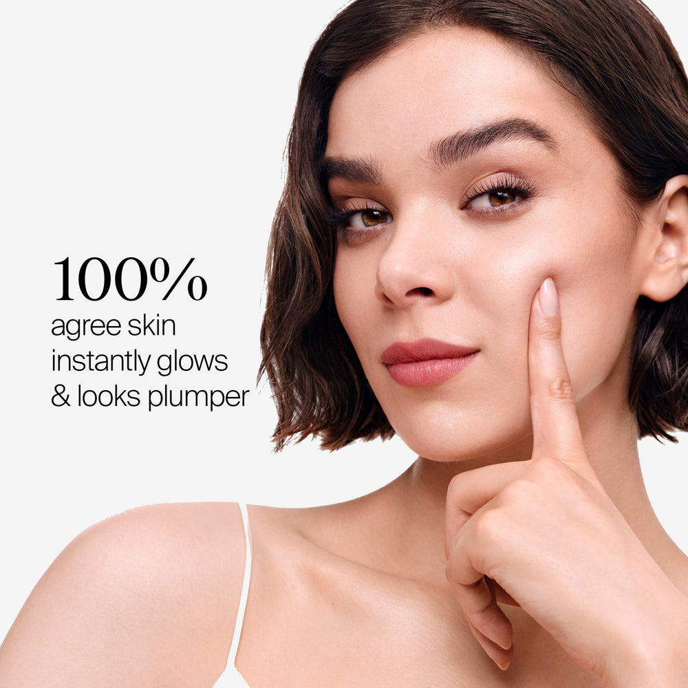 Neutrogena primer plano de la etiqueta con concentración 15% vitamina C y micro-péptidos