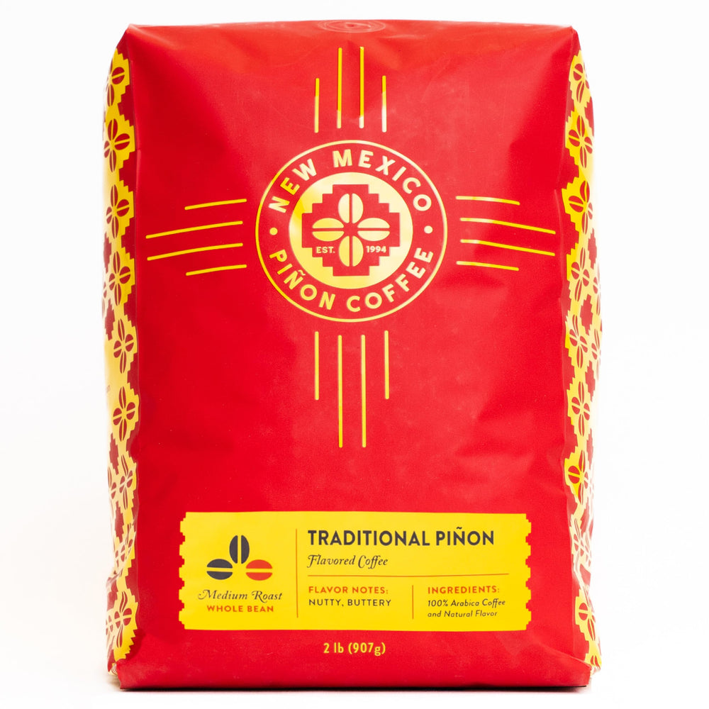 New Mexico Piñon Coffee paquete frontal mostrando la marca y beneficio aromático regional