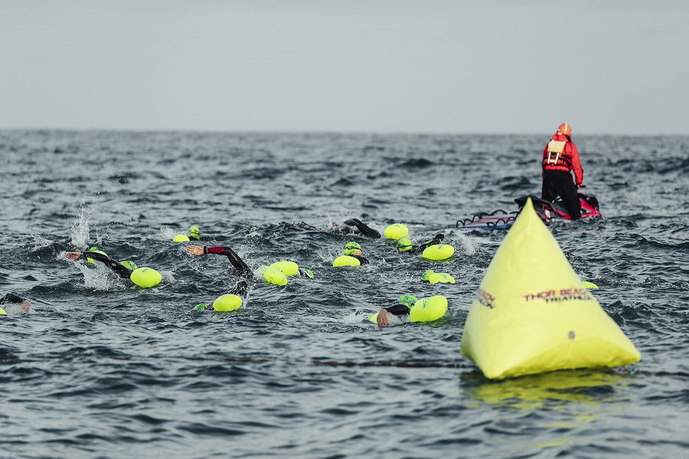 New Wave Swim Bubble usada en entrenamiento de triatlón para apoyo