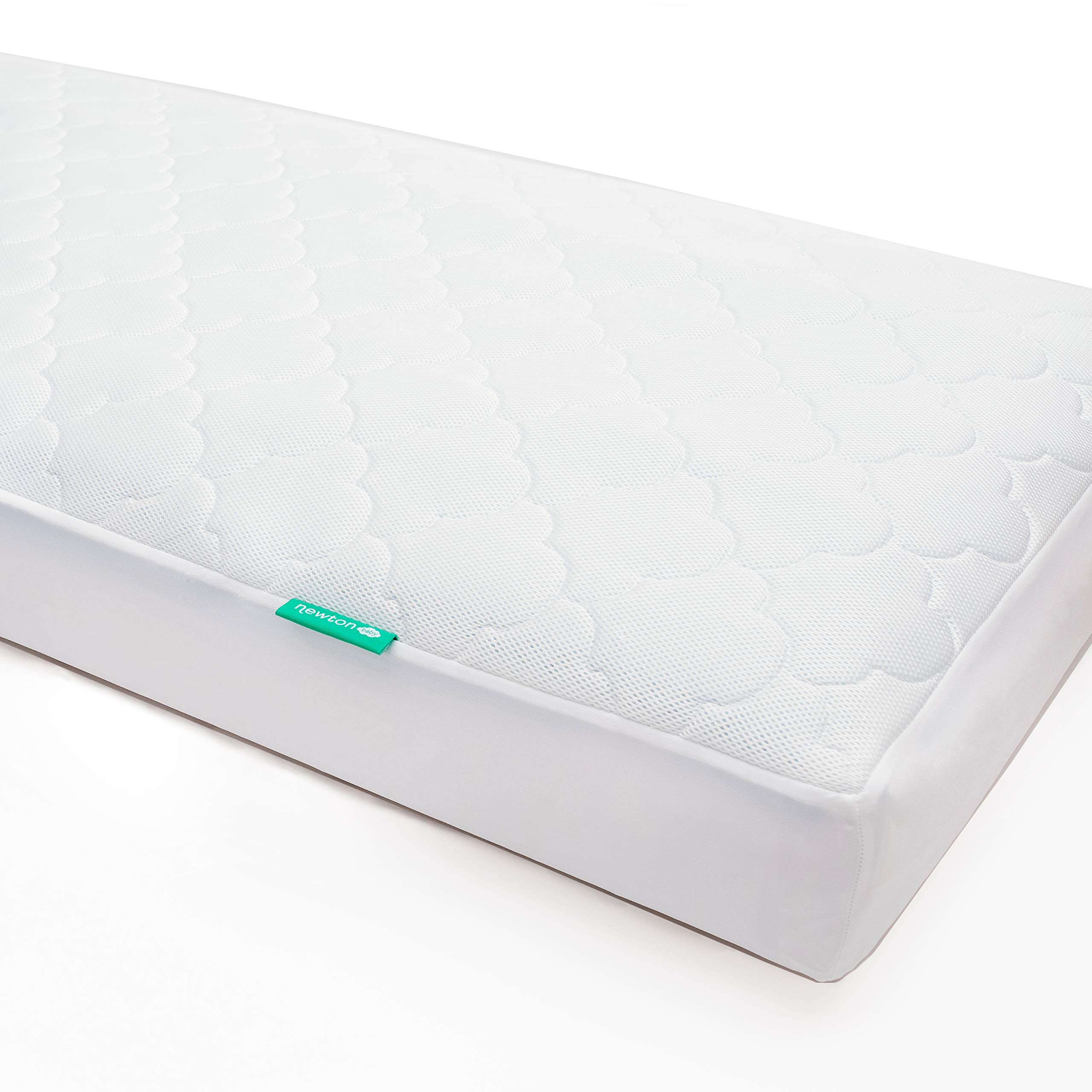 Newton Baby protector frontal en empaque mostrando ajuste perfecto y protección impermeable