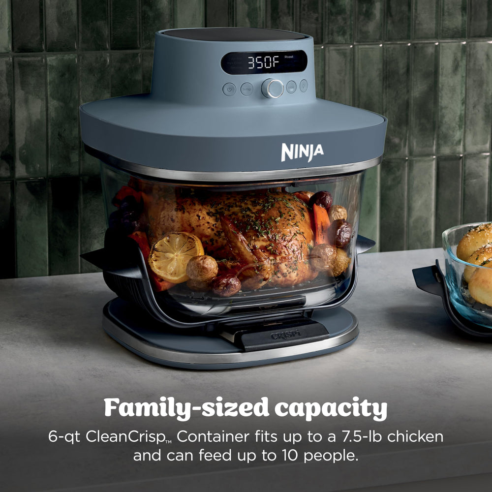 Tapa snap-lock de Ninja Crispi Pro cerrada, conserva frescura y evita derrames al guardar