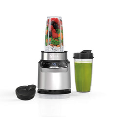 Ninja frente mostrando la base y vaso, potencia compacta para encimeras