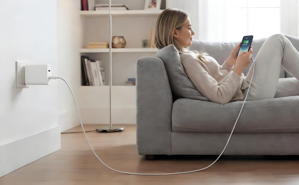 Niubil empaque abierto con cargadores y cables listos para uso