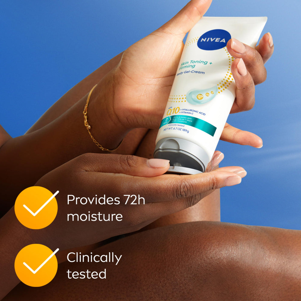 NIVEA tubo en mano para comparar tamaño y facilidad de uso