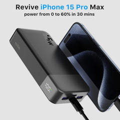 NOBIS detalle de puertos USB-C y USB-A para carga simultánea eficiente