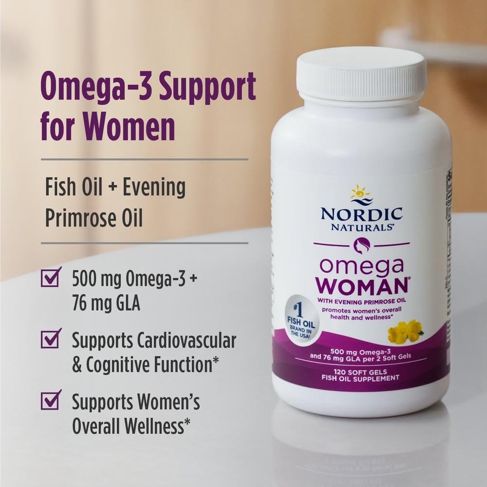 Nordic Naturals cápsula en mano para comparar tamaño y facilidad de ingesta