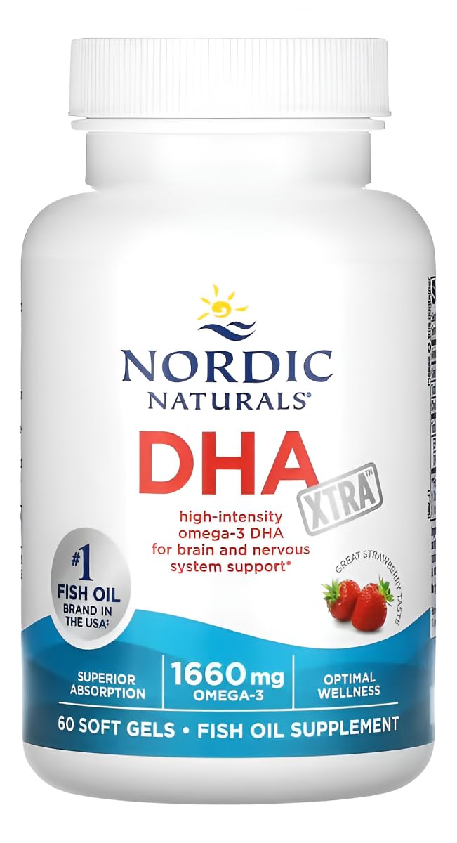 Nordic Naturals cápsula en mano demostrando escala real y conveniencia de dosis