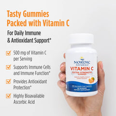 Nordic Naturals gominola en mano, porción práctica y portable
